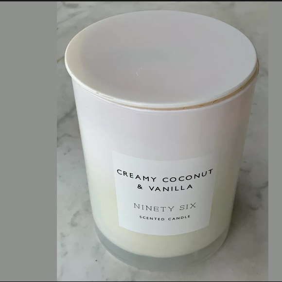 DW HOME CANDLE CREAMY COCONUT VANILLA 96 SCENTED 2 WICK NEW - Picture 2 of 3